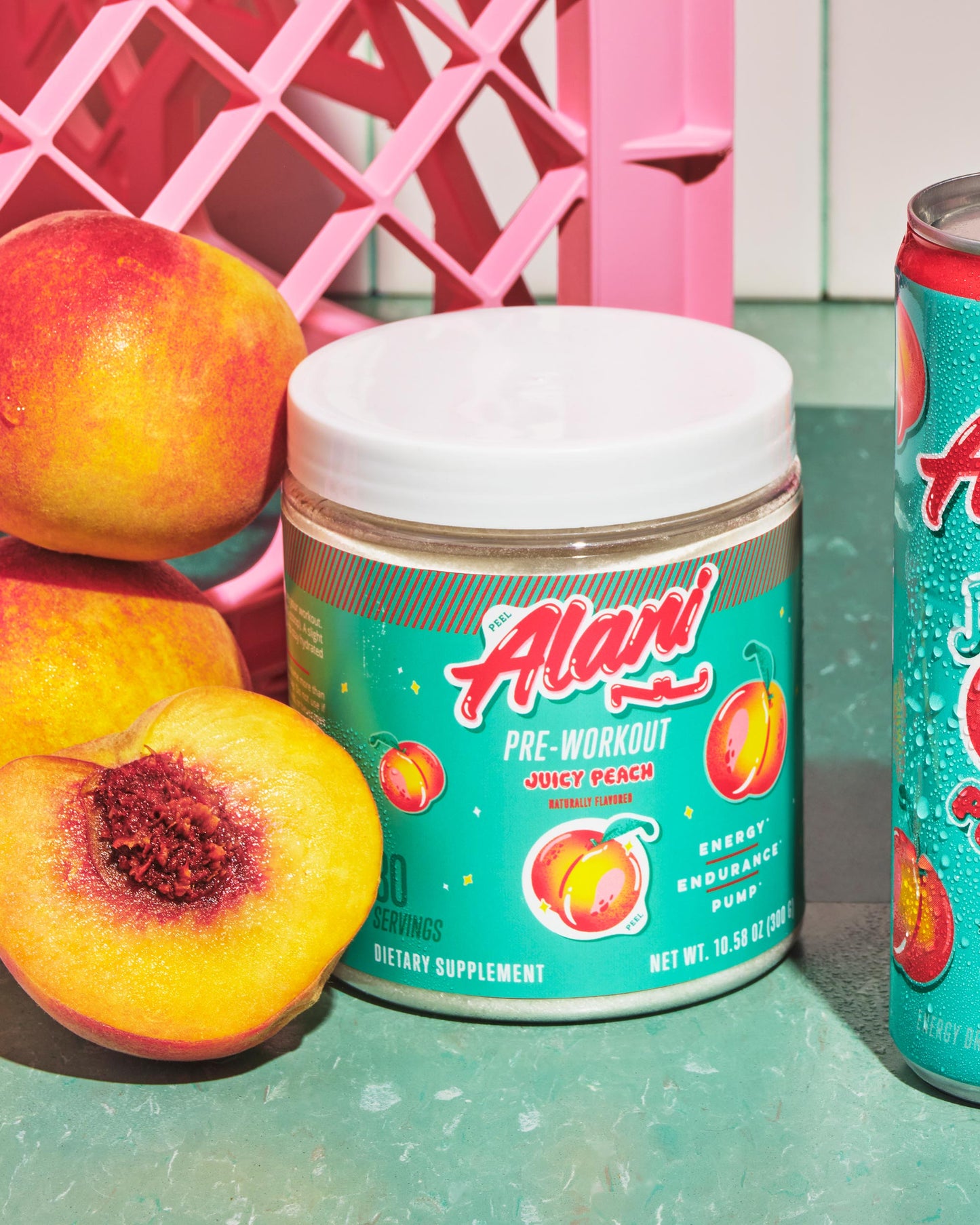 pre-workout-juicy-peach-30-servings-q2 old_ProductPagePWOLifestyle3_77022674-d0da-499a-8941-6c66b1f93261.jpg